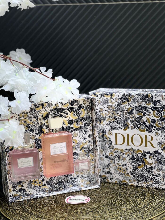 Dior miss dior giftset beautifly. Com. Pk