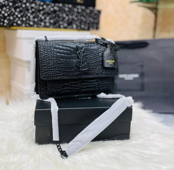 Ysl chain bag black beautifly. Com. Pk