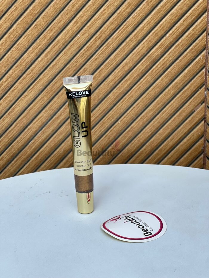 Revolution relove glow up illuminator beautifly. Com. Pk