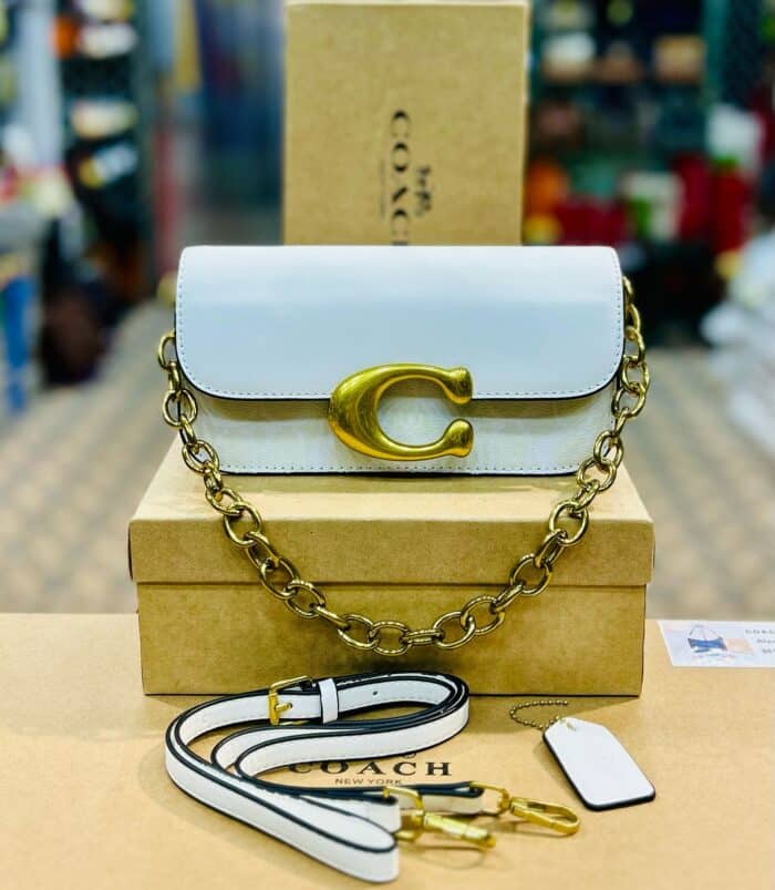 Coach hand bag beautifly. Com. Pk 10