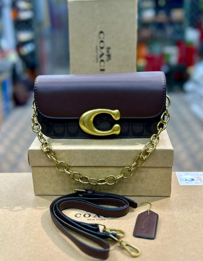 Coach hand bag beautifly. Com. Pk 7
