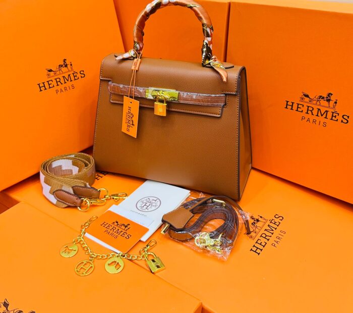 Hermes hand bag beautifly. Com. Pk 2