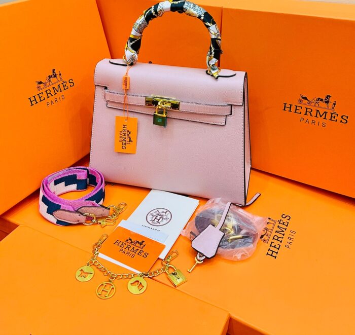 Hermes hand bag beautifly. Com. Pk 4