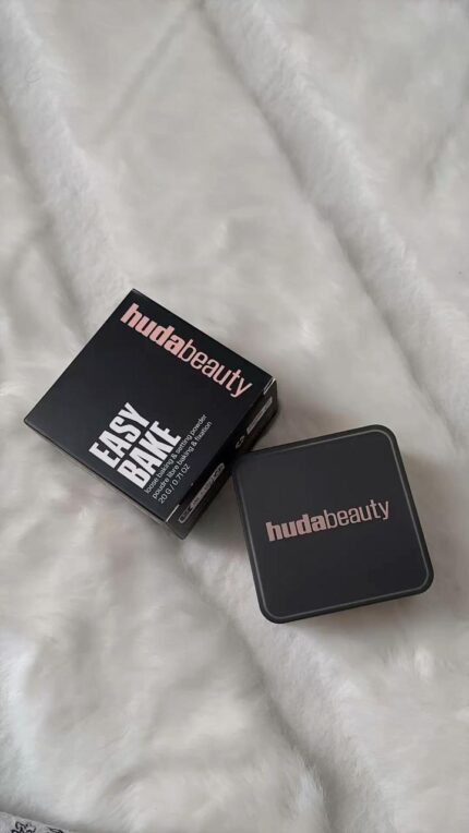 Huda Beauty - Easy Bake