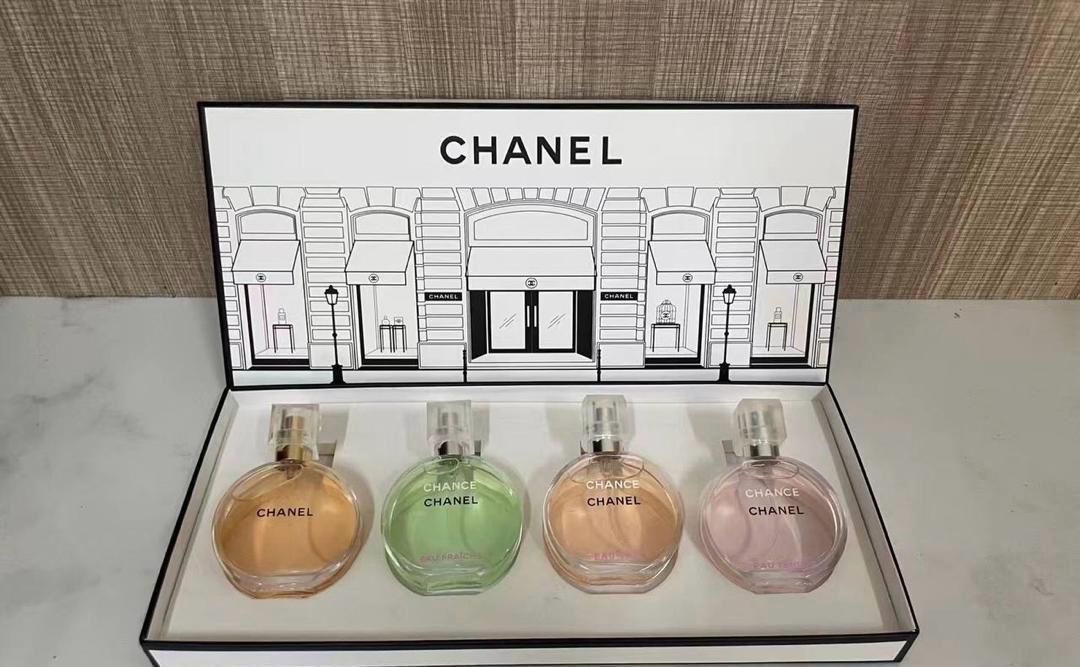2A3005E0-1Ca3-4E2B-8586-780F053A787F Chanel giftset 4 x 30ml beautifly. Com. Pk