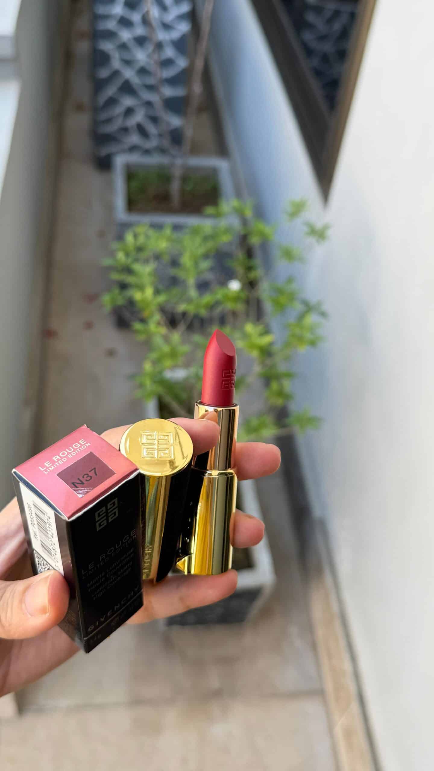 Cd4B55De-C05D-4330-8A80-1F2F387B5B35 Givenchy le rouge lipstick beautifly. Com. Pk 5 scaled